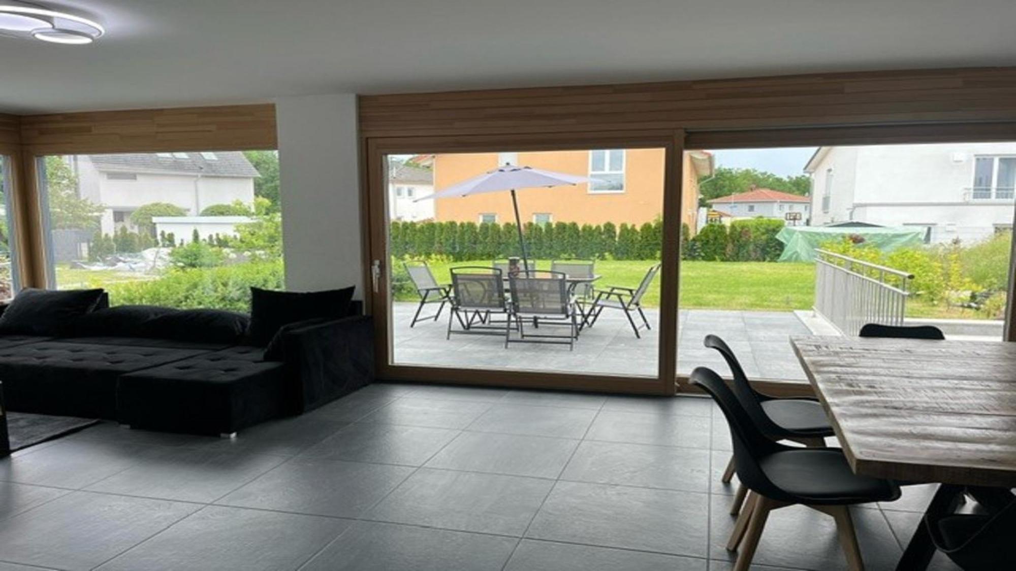 Moderne Ferienwohnung Sonnenbuehl سينغن المظهر الخارجي الصورة
